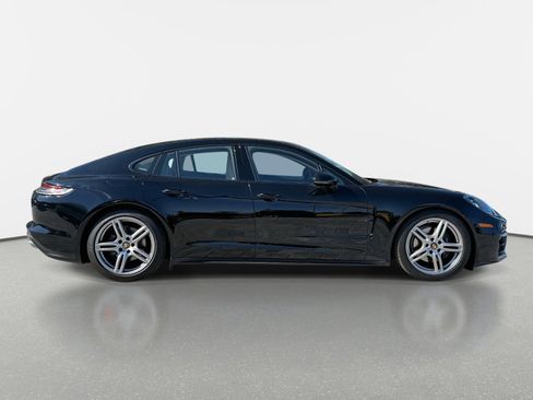 Used 2022 Porsche Panamera 4 image 2