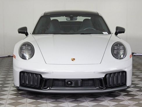 Used 2025 Porsche 911 Carrera 4 GTS image 10