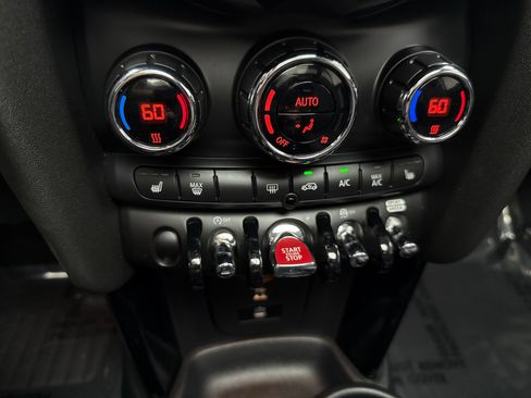 Used 2024 MINI Cooper S FWD image 29