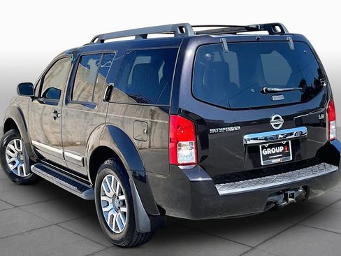 Used 2012 Nissan Pathfinder LE RWD image 6
