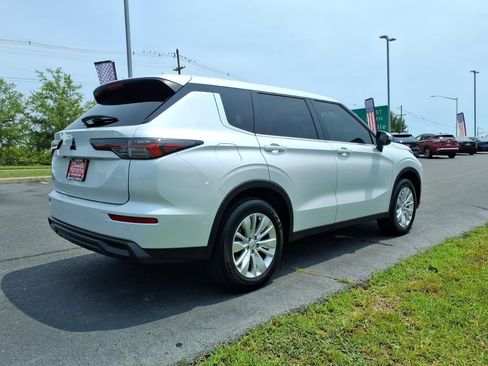 Used 2025 Mitsubishi Outlander ES AWD/4WD image 26
