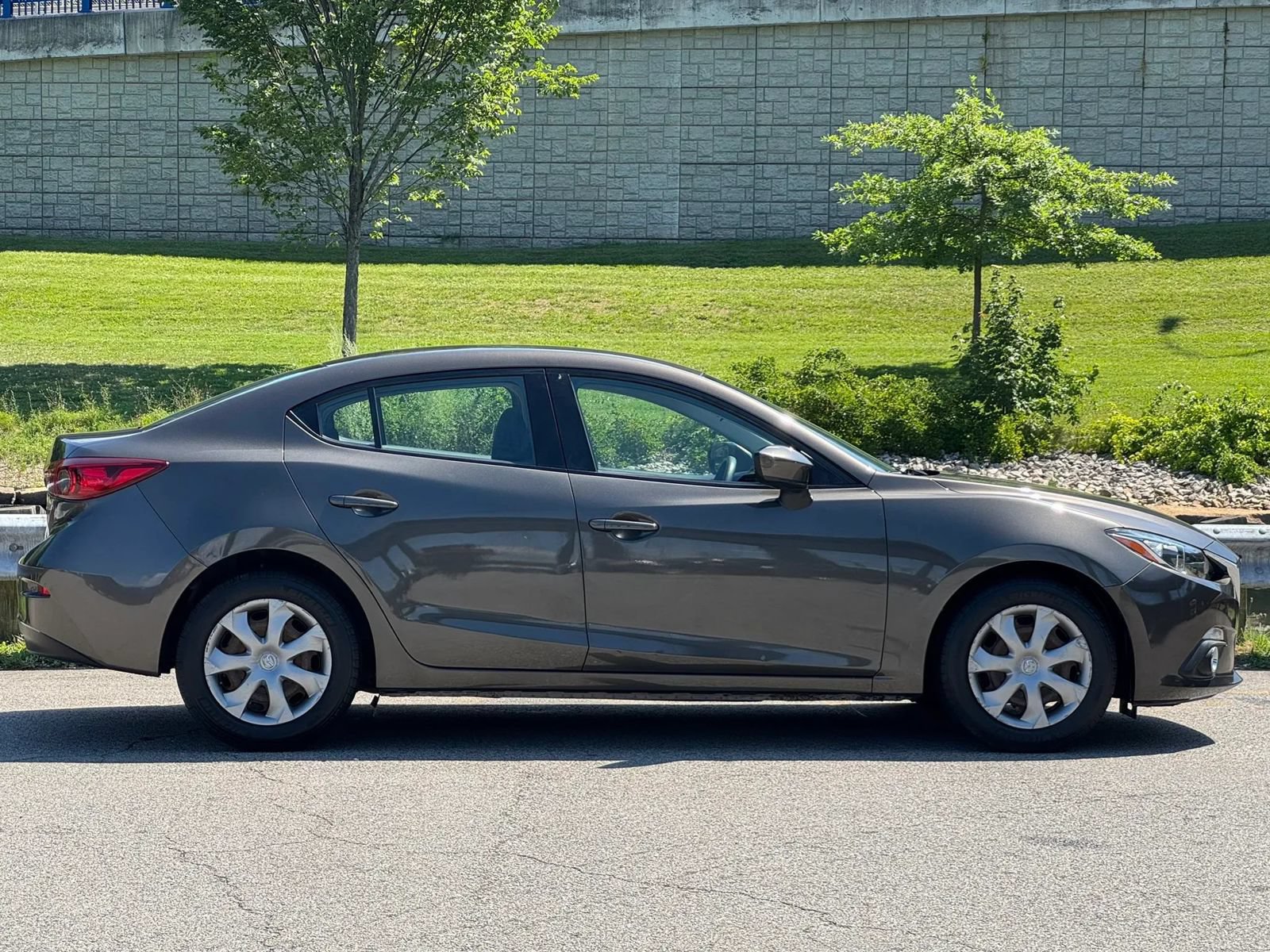 Used 2014 MAZDA MAZDA3 i Sport FWD image 5