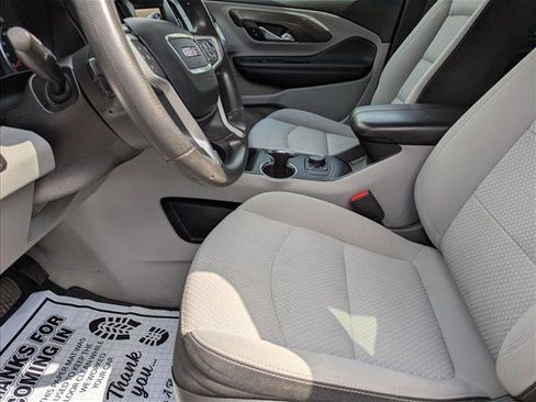 Used 2022 GMC Terrain SLE FWD image 15