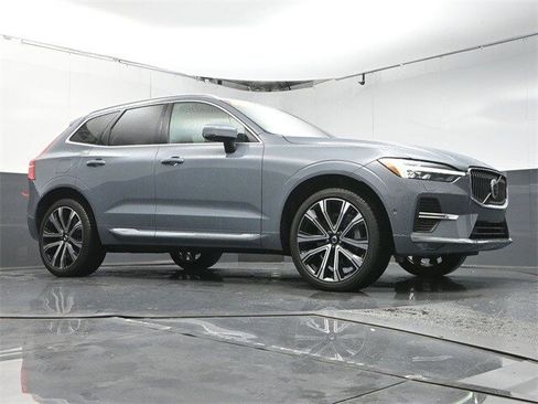 Certified 2023 Volvo XC60 B5 Ultimate w/ Protection Package Premier image 41