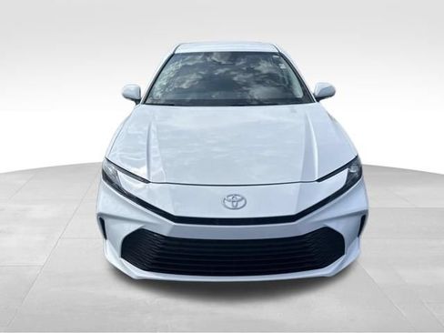 Used 2026 Toyota Camry LE FWD image 8