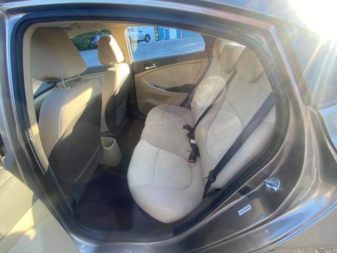 Used 2014 Hyundai Accent GLS FWD image 23