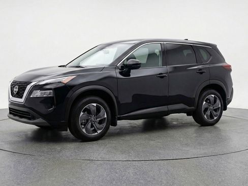 Used 2025 Nissan Rogue SV image 3