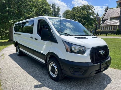 Used 2024 Ford Transit 350 XL RWD image 2