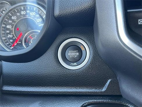 Used 2021 RAM 1500 Big Horn image 24