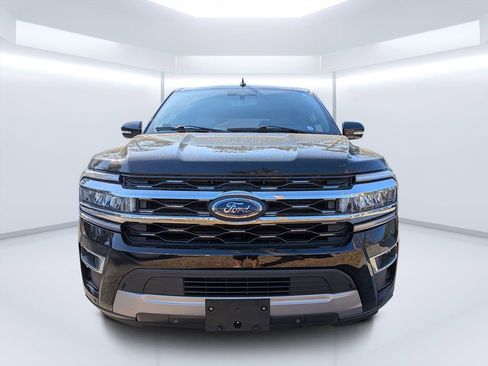 Used 2024 Ford Expedition Max Limited image 8