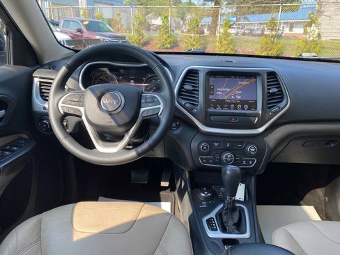 Used 2015 Jeep Cherokee Limited AWD/4WD image 7