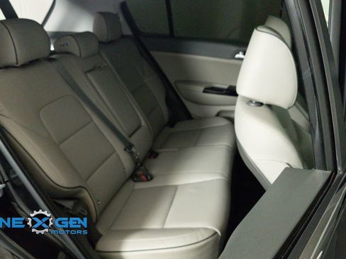 Used 2018 Kia Sportage EX w/ Option Group 040 FWD image 33