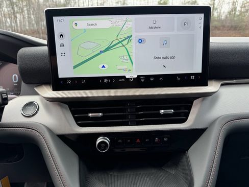 New 2026 Ford Explorer Active w/ Active Comfort Package image 27