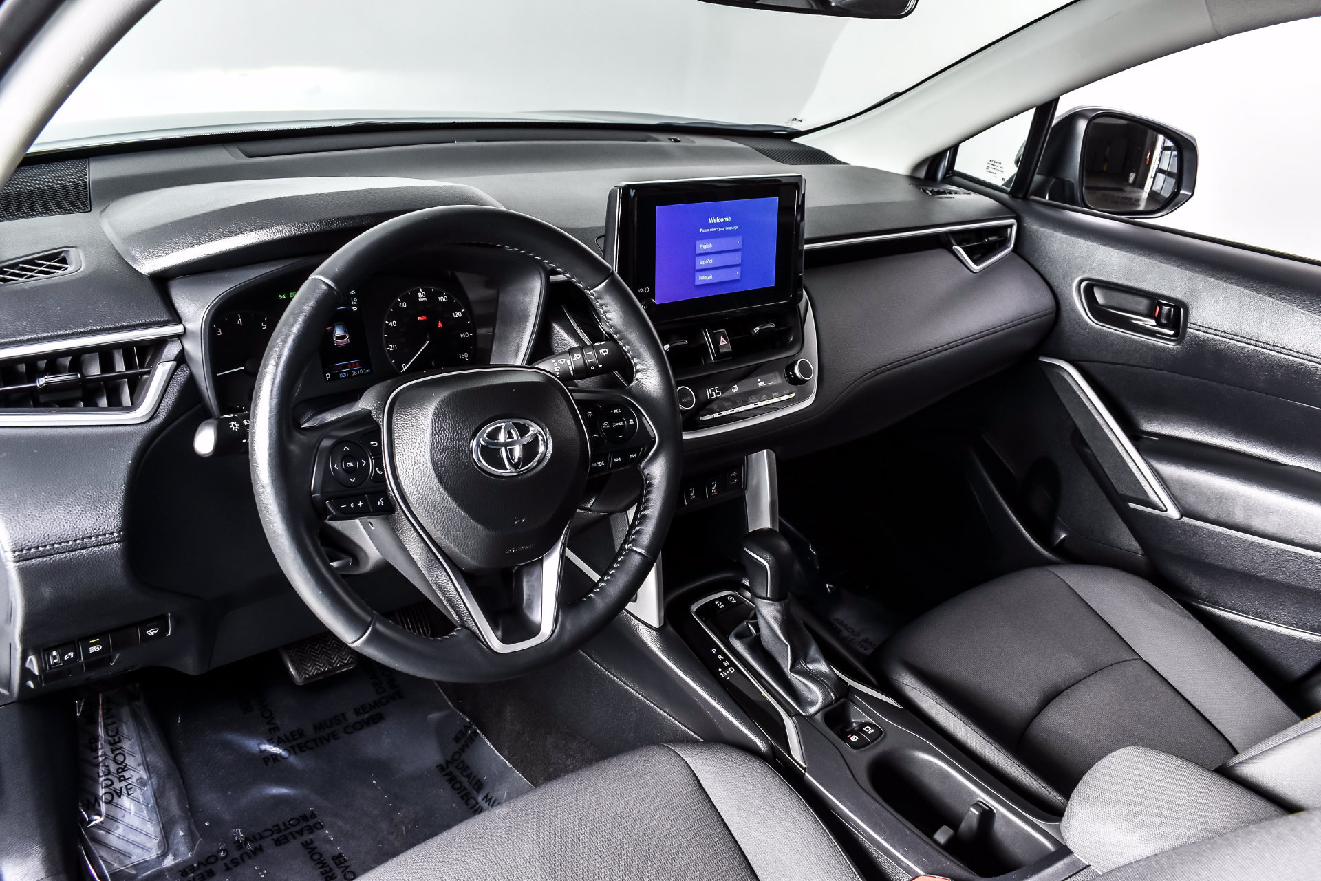 Used 2024 Toyota Corolla Cross LE AWD/4WD image 15