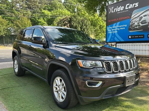 Used 2018 Jeep Grand Cherokee Laredo AWD/4WD image 1