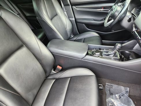 Used 2020 MAZDA MAZDA3 AWD Hatchback w/ Preferred Pkg image 5