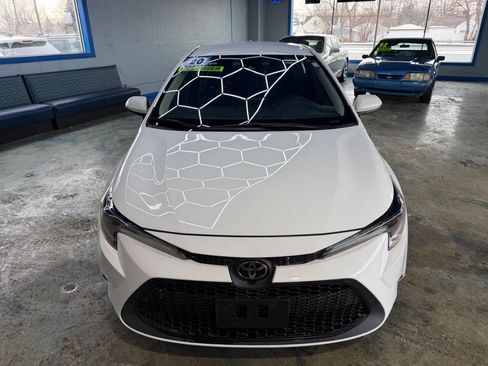 Used 2020 Toyota Corolla LE image 5