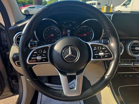 Used 2022 Mercedes-Benz GLC 300 4MATIC image 14