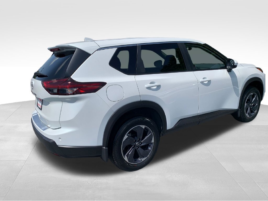 Certified 2025 Nissan Rogue SV FWD image 6