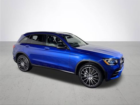 Used 2022 Mercedes-Benz GLC 300 4MATIC image 4