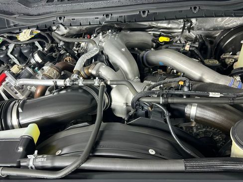 Used 2025 Ford F250 XLT image 33