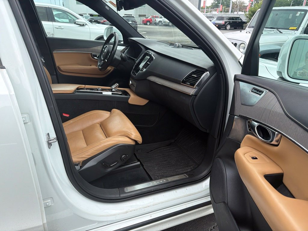 Used 2020 Volvo XC90 T8 Inscription AWD/4WD image 3