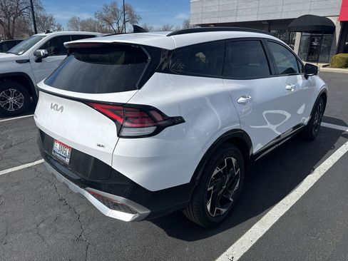 Used 2024 Kia Sportage SX image 3