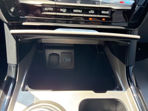 Used 2023 Ford Explorer ST-Line image 20