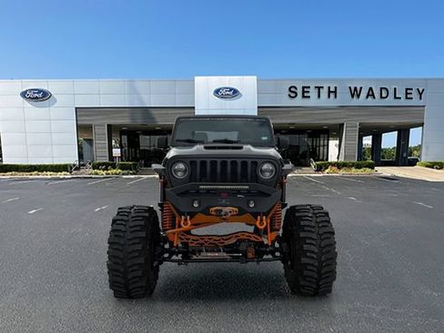 Used 2020 Jeep Gladiator Rubicon AWD/4WD image 2