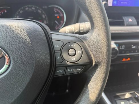 Used 2023 Toyota RAV4 XLE w/ Convenience Package FWD image 21