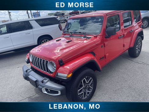 Used 2025 Jeep Wrangler Unlimited Sahara AWD/4WD image 19