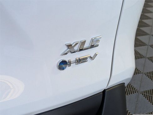 Used 2025 Toyota RAV4 XLE image 7