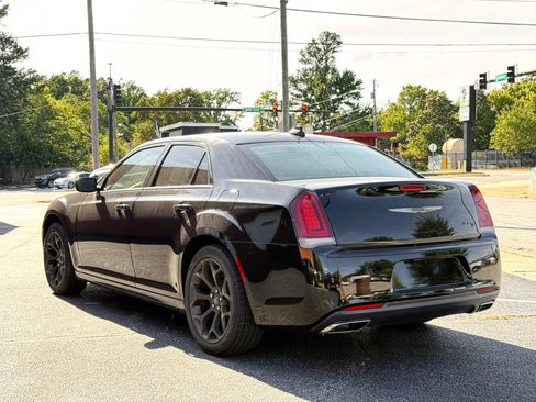 Used 2016 Chrysler 300 S RWD image 11