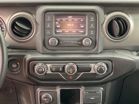 Used 2021 Jeep Wrangler Unlimited Sport image 22