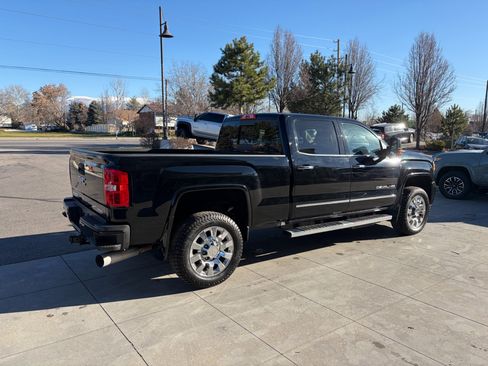 Used 2018 GMC Sierra 2500 Denali image 30