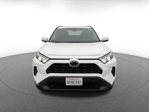 Used 2025 Toyota RAV4 XLE image 4