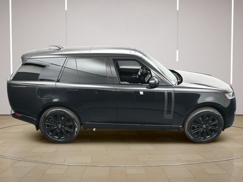 Used 2025 Land Rover Range Rover SE AWD/4WD image 33