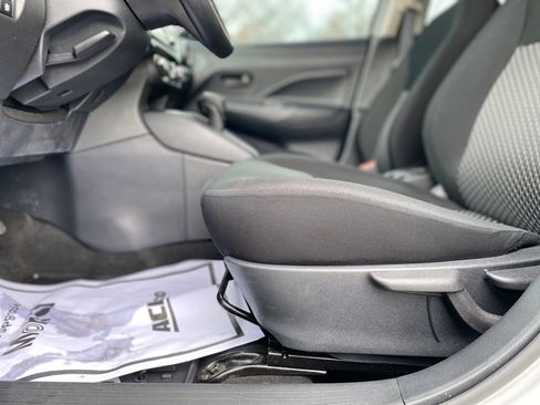 Used 2024 Nissan Versa S w/ Trunk Package image 21