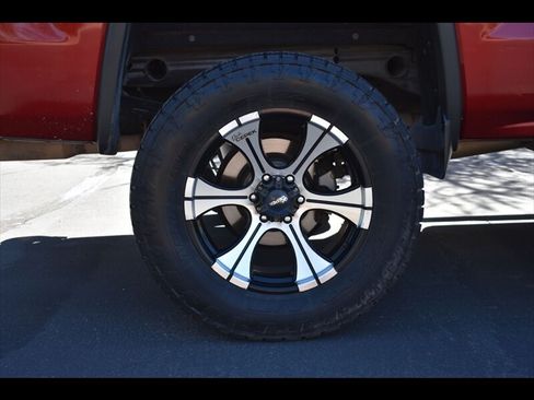 Used 2018 GMC Sierra 1500 SLT w/ Texas SLT Premium Package AWD/4WD image 36