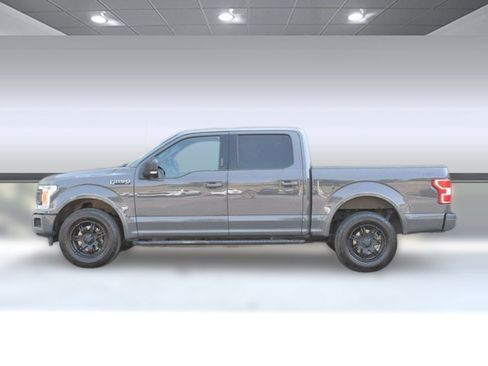 Used 2018 Ford F150 XLT w/ Equipment Group 302A Luxury AWD/4WD image 2