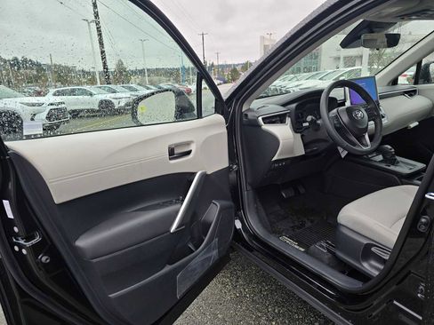 New 2026 Toyota Corolla Cross LE image 19