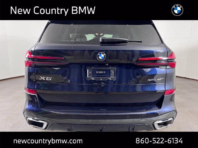 Used 2025 BMW X5 xDrive40i w/ M Sport Package AWD/4WD image 6