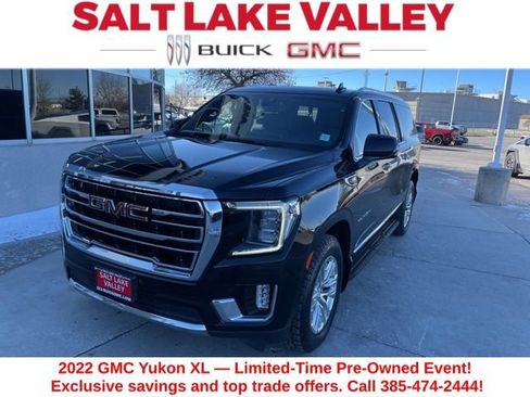 Used 2022 GMC Yukon XL SLT w/ SLT Premium Package image 2