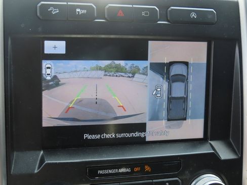Used 2020 Ford F150 Platinum w/ Equipment Group 701A Luxury AWD/4WD image 31