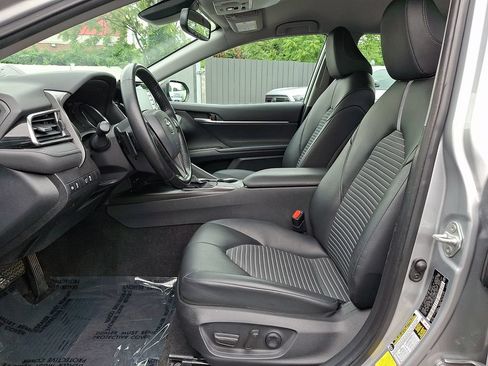Certified 2021 Toyota Camry SE w/ Convenience Package FWD image 13