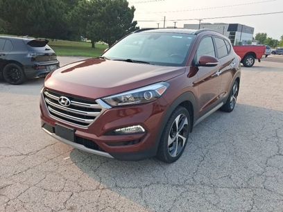 Used 2017 Hyundai Tucson Limited w/ Limited Ultimate Package 03