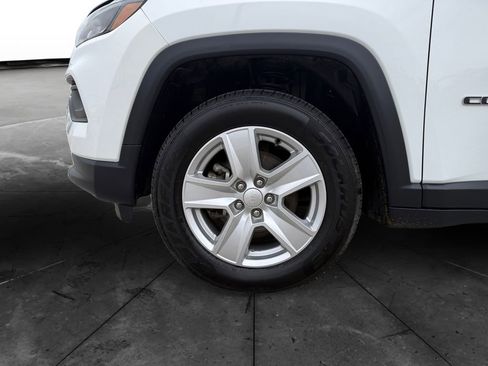 Used 2022 Jeep Compass Latitude w/ Sun and Sound Group image 14