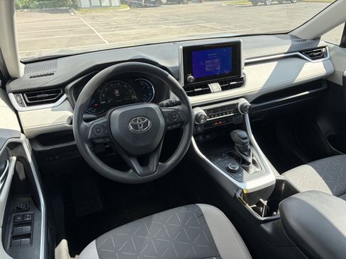 Used 2024 Toyota RAV4 XLE w/ Convenience Package AWD/4WD image 10