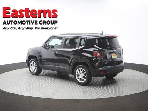 Used 2023 Jeep Renegade Latitude AWD/4WD image 63