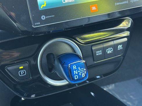 Certified 2021 Toyota Prius Prime Limited FWD image 21